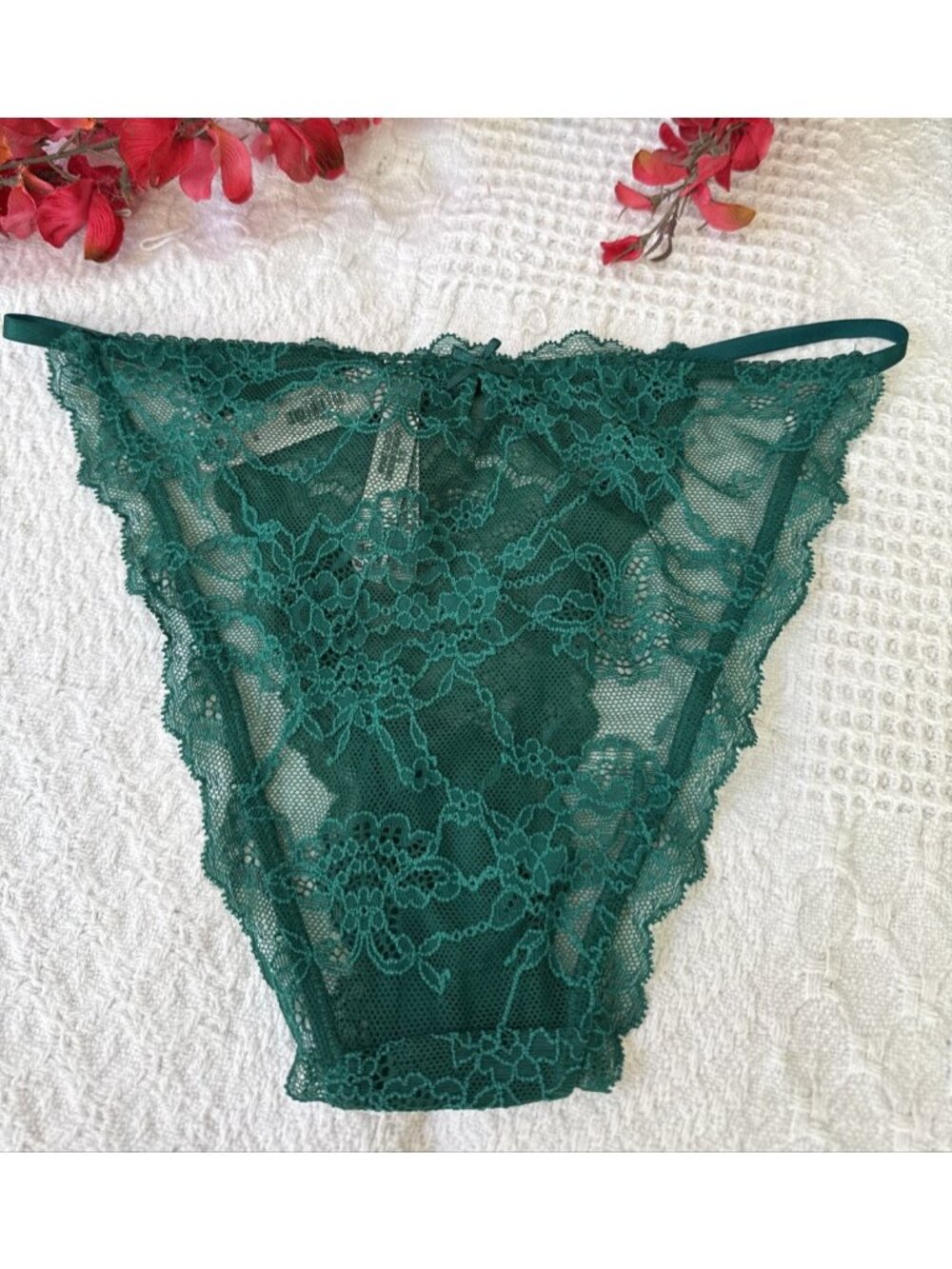VICTORIA'S SECRET M DREAM ANGELS GREEN STRING BIKINI LACE PANTIES NWT